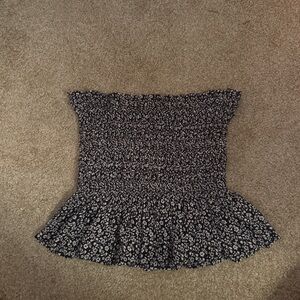 American Eagle Outfitters Monochrome Floral Top